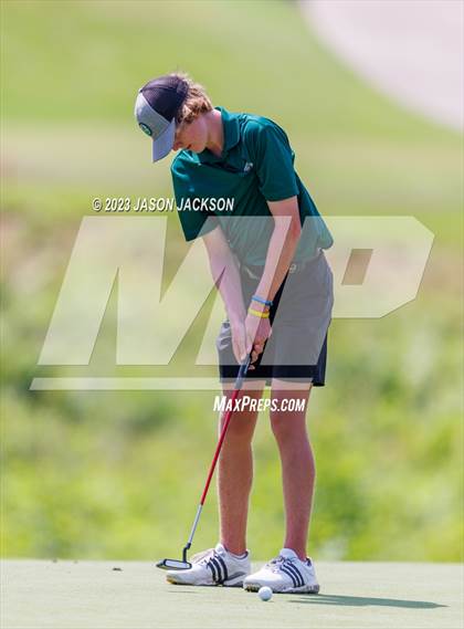 Thumbnail 2 in NCHSAA 4A Finals (Round 2) photogallery.