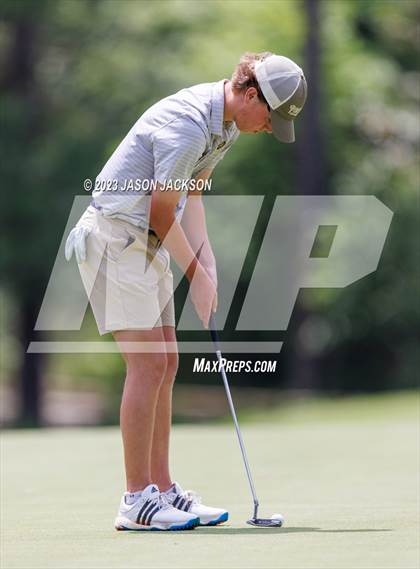 Thumbnail 2 in NCHSAA 4A Finals (Round 2) photogallery.