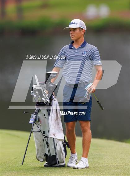 Thumbnail 1 in NCHSAA 4A Finals (Round 2) photogallery.