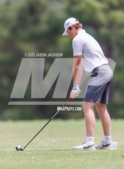Thumbnail 3 in NCHSAA 4A Finals (Round 2) photogallery.