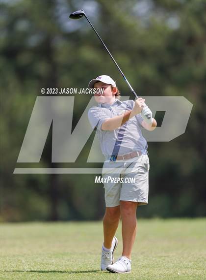 Thumbnail 2 in NCHSAA 4A Finals (Round 2) photogallery.