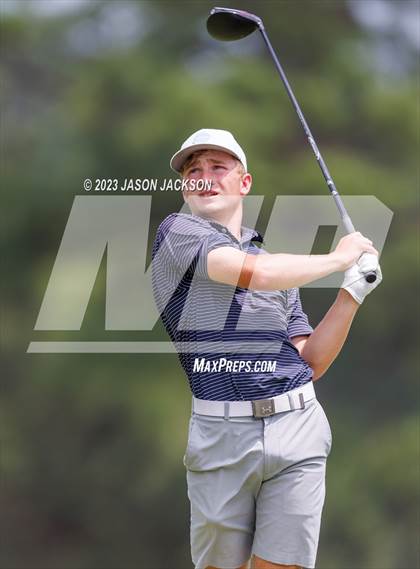 Thumbnail 3 in NCHSAA 4A Finals (Round 2) photogallery.