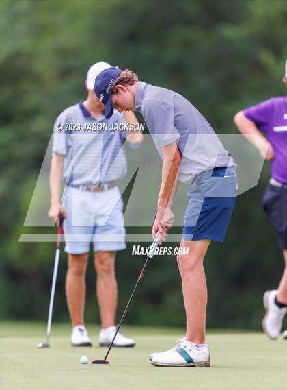 Thumbnail 2 in NCHSAA 4A Finals (Round 2) photogallery.