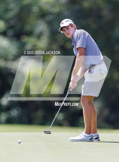 Thumbnail 2 in NCHSAA 4A Finals (Round 2) photogallery.