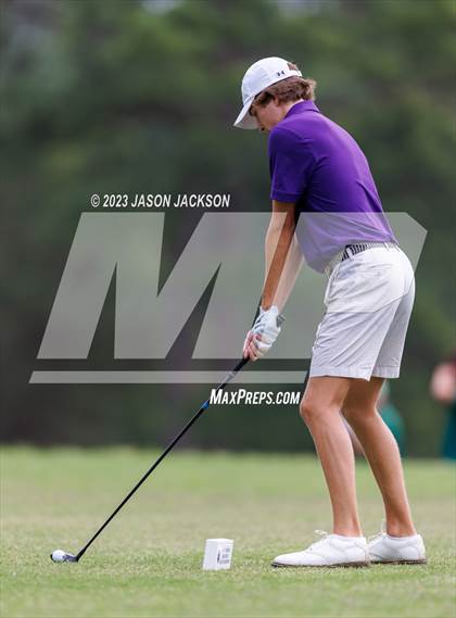 Thumbnail 2 in NCHSAA 4A Finals (Round 2) photogallery.