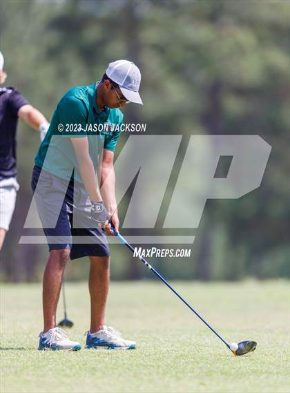 Thumbnail 3 in NCHSAA 4A Finals (Round 2) photogallery.