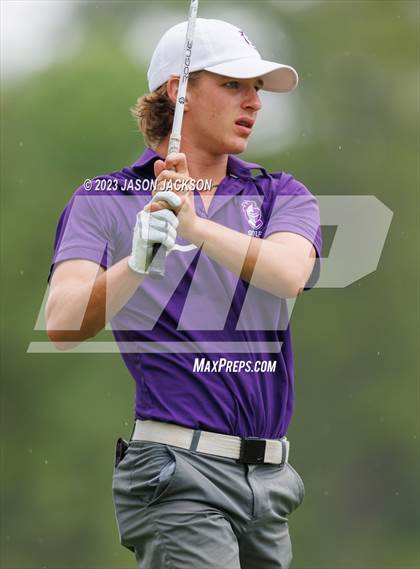 Thumbnail 3 in NCHSAA 4A Finals (Round 2) photogallery.