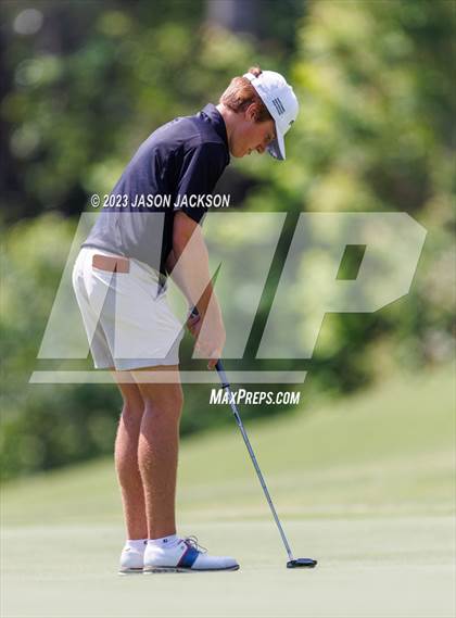 Thumbnail 1 in NCHSAA 4A Finals (Round 2) photogallery.