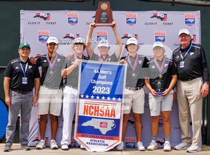 Thumbnail 3 in NCHSAA 4A Finals (Round 2) photogallery.