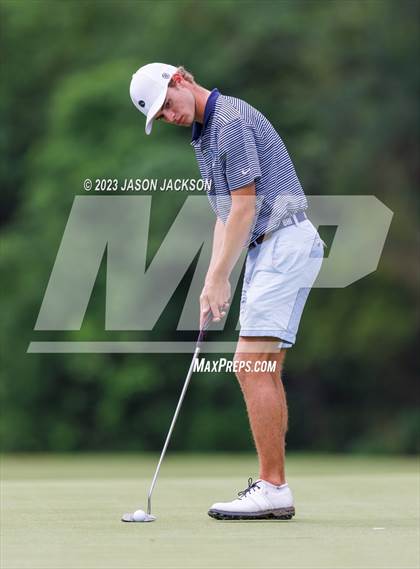 Thumbnail 2 in NCHSAA 4A Finals (Round 2) photogallery.