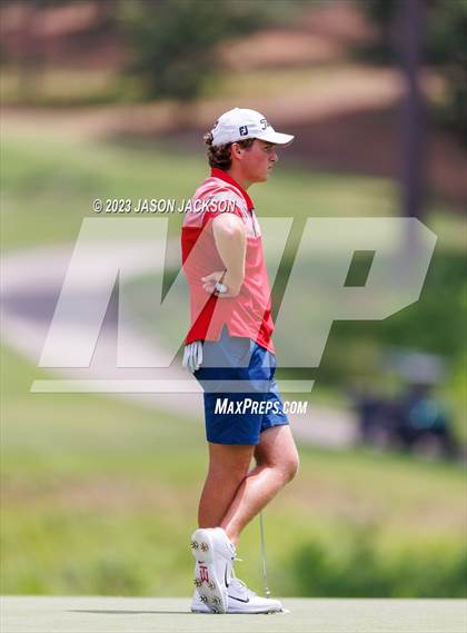 Thumbnail 1 in NCHSAA 4A Finals (Round 2) photogallery.
