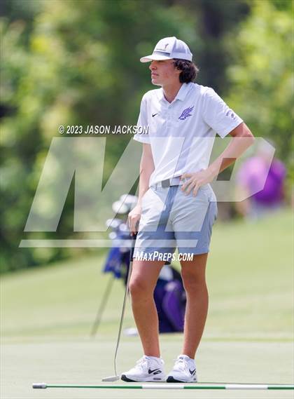 Thumbnail 3 in NCHSAA 4A Finals (Round 2) photogallery.