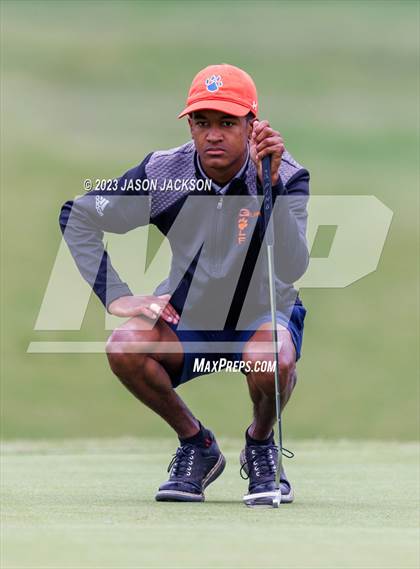 Thumbnail 3 in NCHSAA 4A Finals (Round 2) photogallery.