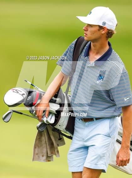Thumbnail 2 in NCHSAA 4A Finals (Round 2) photogallery.