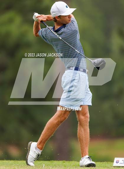 Thumbnail 2 in NCHSAA 4A Finals (Round 2) photogallery.