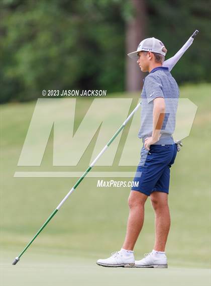 Thumbnail 3 in NCHSAA 4A Finals (Round 2) photogallery.