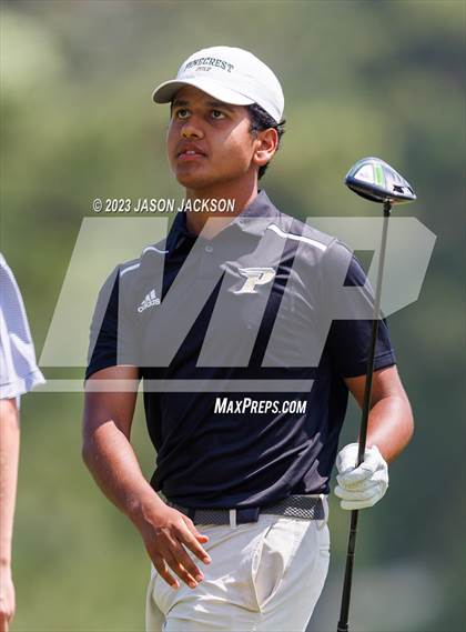 Thumbnail 2 in NCHSAA 4A Finals (Round 2) photogallery.