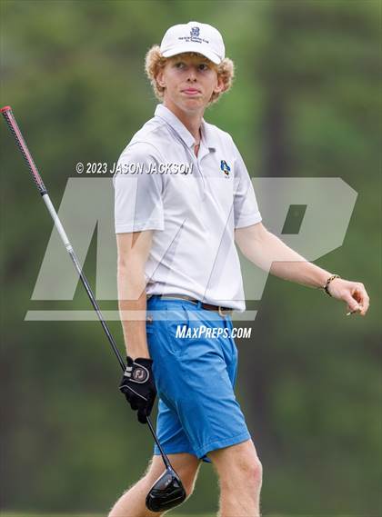Thumbnail 2 in NCHSAA 4A Finals (Round 2) photogallery.