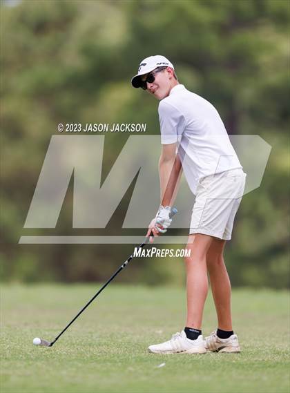 Thumbnail 3 in NCHSAA 4A Finals (Round 2) photogallery.
