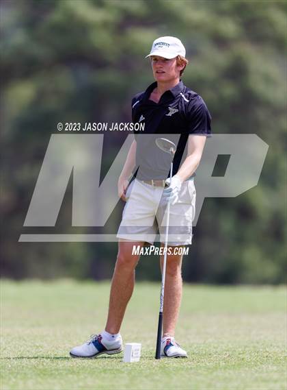 Thumbnail 2 in NCHSAA 4A Finals (Round 2) photogallery.