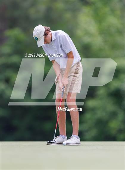 Thumbnail 2 in NCHSAA 4A Finals (Round 2) photogallery.