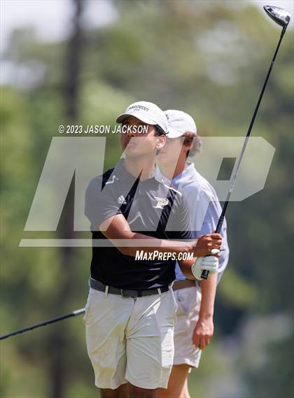 Thumbnail 1 in NCHSAA 4A Finals (Round 2) photogallery.