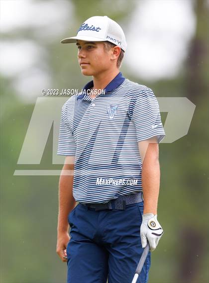 Thumbnail 2 in NCHSAA 4A Finals (Round 2) photogallery.