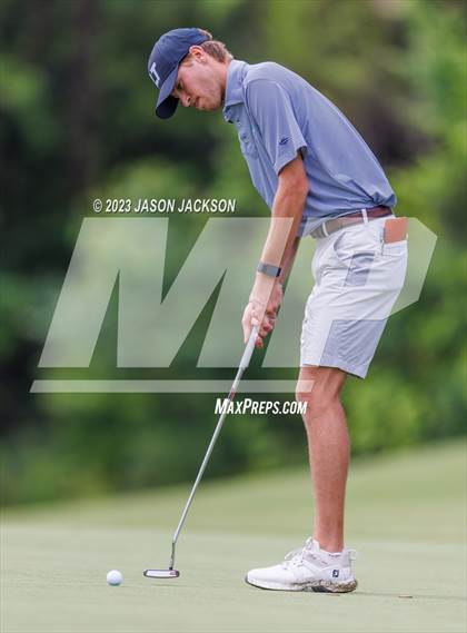Thumbnail 2 in NCHSAA 4A Finals (Round 2) photogallery.