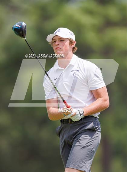 Thumbnail 2 in NCHSAA 4A Finals (Round 2) photogallery.