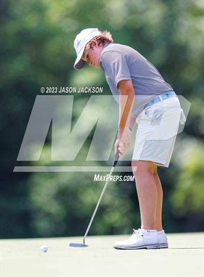 Thumbnail 1 in NCHSAA 4A Finals (Round 2) photogallery.