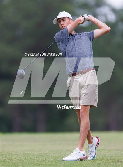 Thumbnail 2 in NCHSAA 4A Finals (Round 2) photogallery.