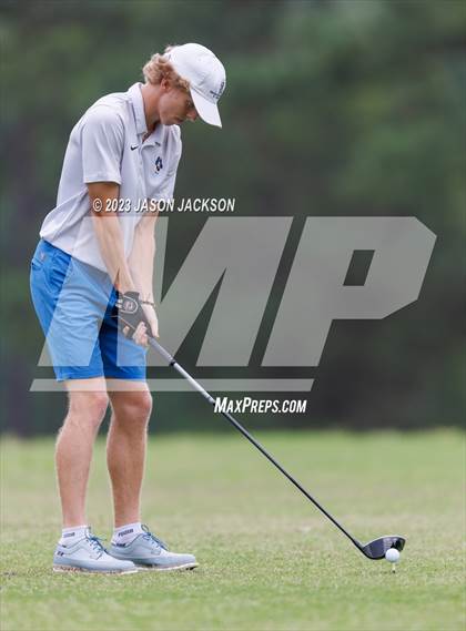 Thumbnail 3 in NCHSAA 4A Finals (Round 2) photogallery.