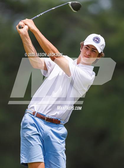 Thumbnail 3 in NCHSAA 4A Finals (Round 2) photogallery.