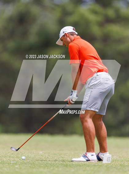 Thumbnail 3 in NCHSAA 4A Finals (Round 2) photogallery.