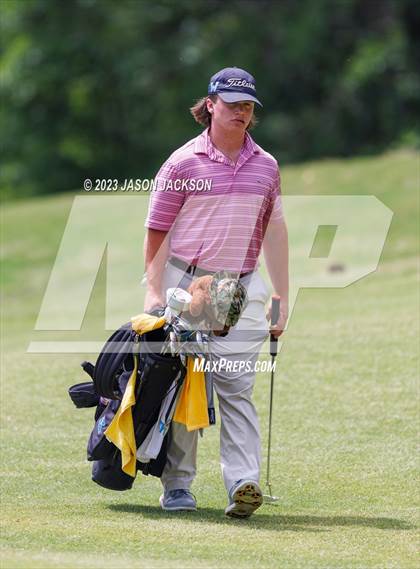 Thumbnail 1 in NCHSAA 4A Finals (Round 2) photogallery.