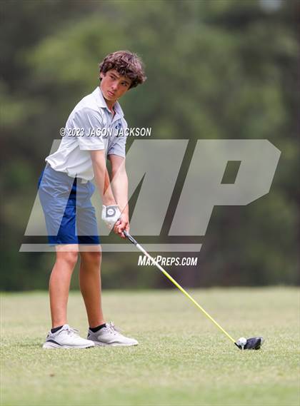 Thumbnail 1 in NCHSAA 4A Finals (Round 2) photogallery.