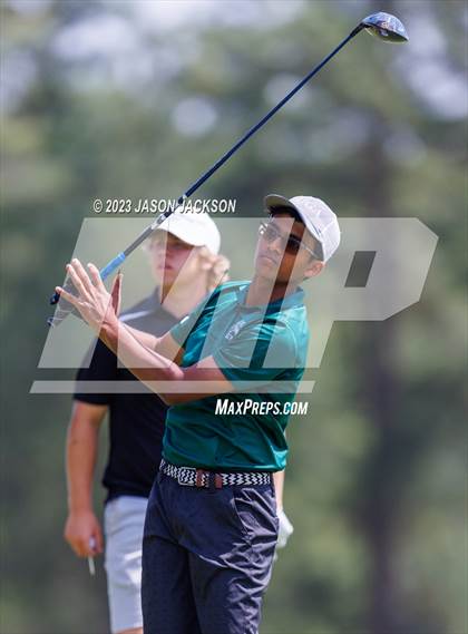 Thumbnail 2 in NCHSAA 4A Finals (Round 2) photogallery.