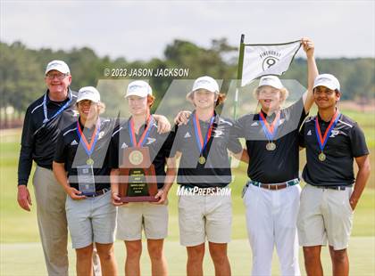 Thumbnail 2 in NCHSAA 4A Finals (Round 2) photogallery.