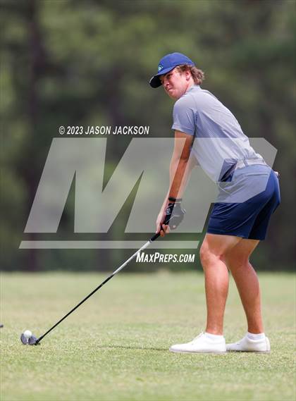 Thumbnail 1 in NCHSAA 4A Finals (Round 2) photogallery.