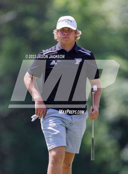 Thumbnail 3 in NCHSAA 4A Finals (Round 2) photogallery.
