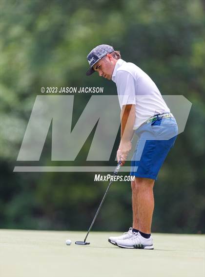Thumbnail 2 in NCHSAA 4A Finals (Round 2) photogallery.