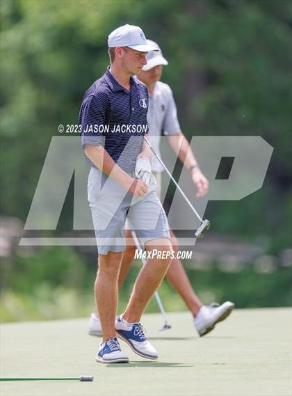 Thumbnail 2 in NCHSAA 4A Finals (Round 2) photogallery.