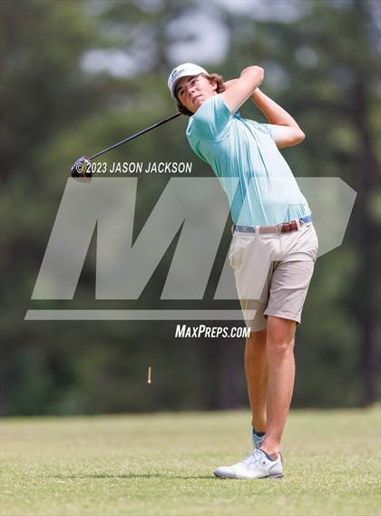 Thumbnail 1 in NCHSAA 4A Finals (Round 2) photogallery.