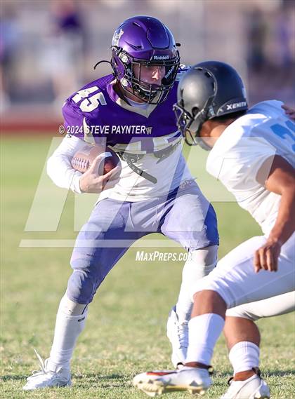 Thumbnail 2 in Mountainside vs Wickenburg (Scrimmage) photogallery.