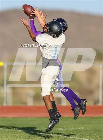 Thumbnail 2 in Mountainside vs Wickenburg (Scrimmage) photogallery.