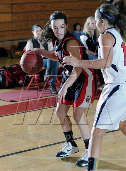 Thumbnail 2 in La Salle vs. Flintridge Sacred Heart (La Canada Tournament) photogallery.