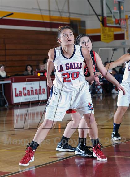 Thumbnail 2 in La Salle vs. Flintridge Sacred Heart (La Canada Tournament) photogallery.