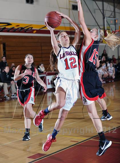 Thumbnail 2 in La Salle vs. Flintridge Sacred Heart (La Canada Tournament) photogallery.