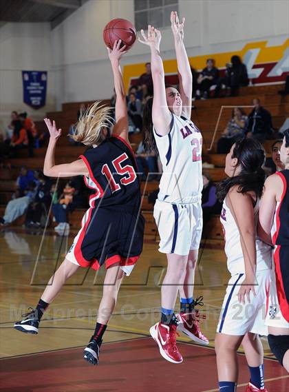 Thumbnail 3 in La Salle vs. Flintridge Sacred Heart (La Canada Tournament) photogallery.