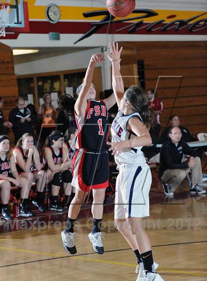 Thumbnail 3 in La Salle vs. Flintridge Sacred Heart (La Canada Tournament) photogallery.